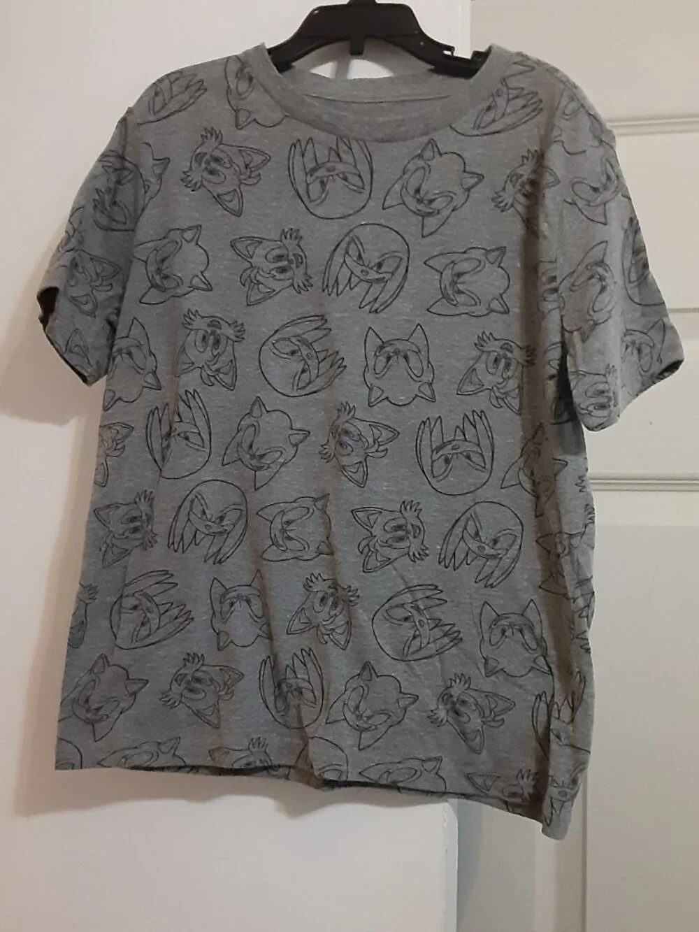 Old Navy Sonic & Tails Boys T-Shirt Black & Grey Size 8M Short Sleeve